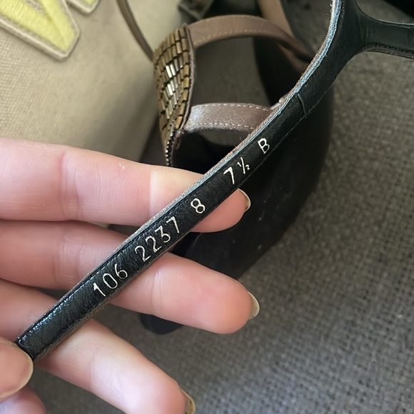 Gucci stiletto very lightly worn size 7 1/2B - Picture 3 of 10